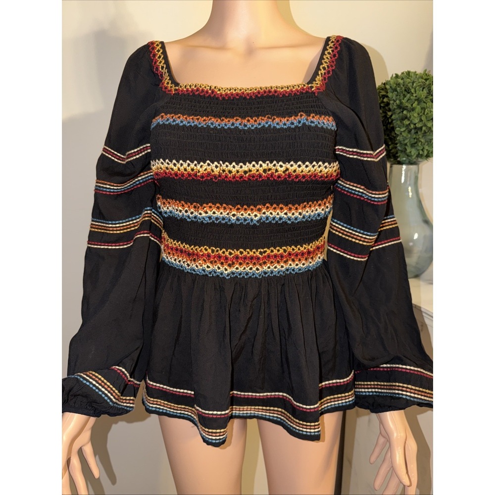 Savanna Jane Top SZ S Smocked Embroidered Tunic Peasant Boho Blouse Black
